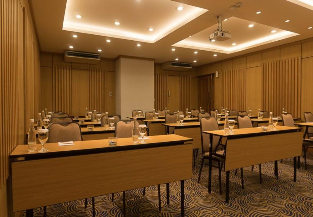 Ivory Hotel Μπαντούνγκ Εξωτερικό φωτογραφία
