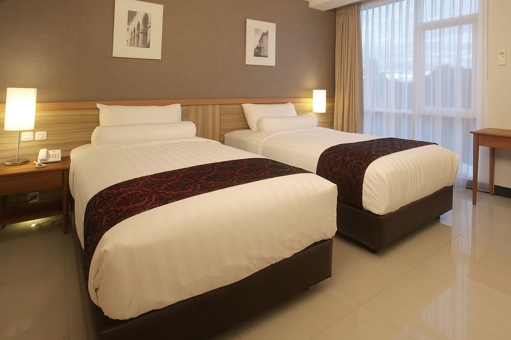 Ivory Hotel Μπαντούνγκ Εξωτερικό φωτογραφία